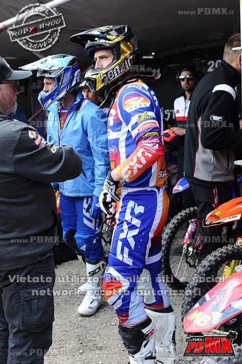 ROB_2784 (Copy).jpg